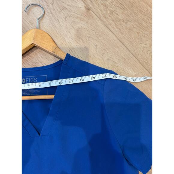 FIGS Casma Three-Pocket Scrub Top – Royal Blue – V-Neck – Size XS - Picture 9 of 10